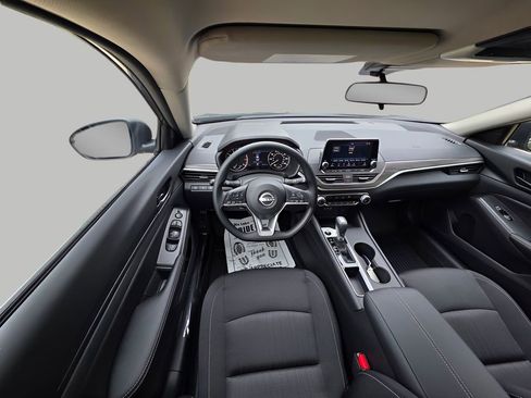 New 2026 Nissan Altima 2.5 SV FWD image 10