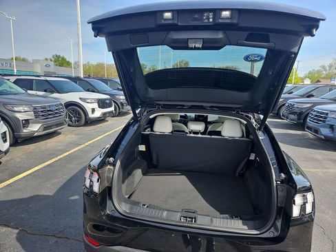 Used 2025 Ford Mustang Mach-E Premium AWD/4WD image 7