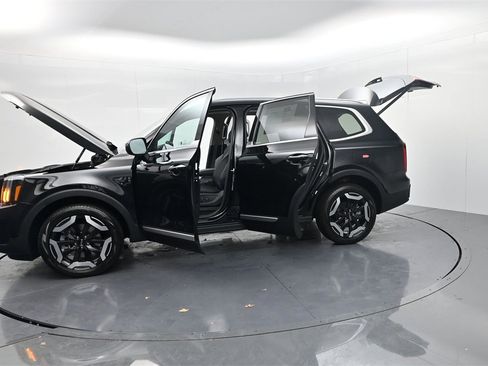 New 2025 Kia Telluride S image 58