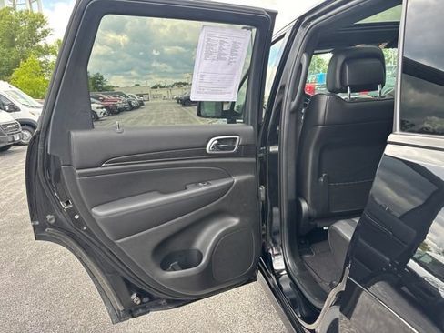 Used 2018 Jeep Grand Cherokee High Altitude AWD/4WD image 18