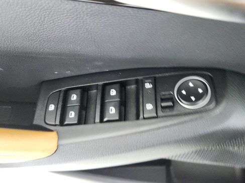 Used 2025 Kia Seltos EX w/ EX Sunroof Package AWD/4WD image 17