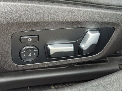 Used 2020 BMW 330i xDrive 330i xDrive w/ Convenience Package image 28