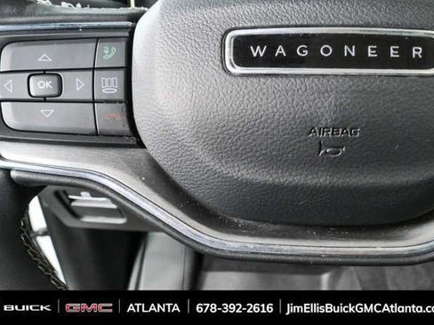 Used 2024 Jeep Wagoneer L Series II w/ Convenience Group I AWD/4WD image 10