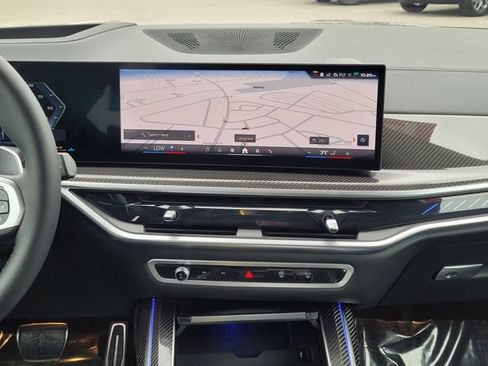 Used 2026 BMW X7 M60i AWD/4WD image 16