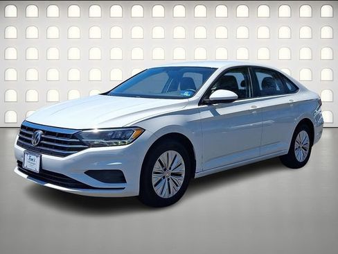 Used 2020 Volkswagen Jetta S w/ Driver Assistance Package FWD image 3