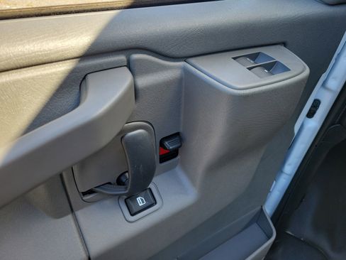 New 2025 GMC Savana 3500 w/ Power Convenience Package image 18