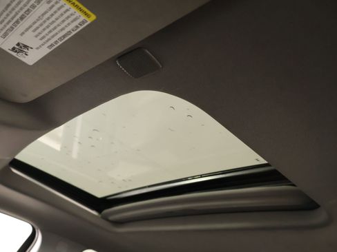 Used 2023 GMC Sierra 1500 SLT w/ SLT Premium Package image 15