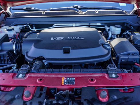 Used 2021 Chevrolet Colorado ZR2 image 27