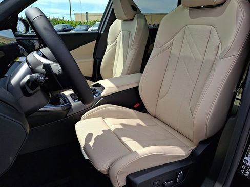New 2026 BMW X3 xDrive30 w/ Premium Package AWD/4WD image 9