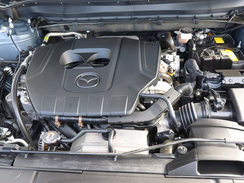 Used 2025 MAZDA CX-5 Carbon Edition image 18