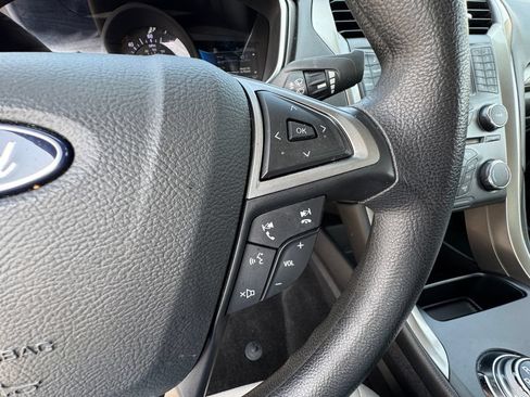 Used 2018 Ford Fusion S FWD image 22