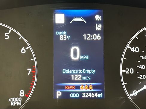 Used 2025 Toyota Corolla LE FWD image 18