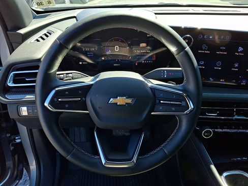 New 2026 Chevrolet Traverse LT w/ Driver Confidence Package FWD image 14