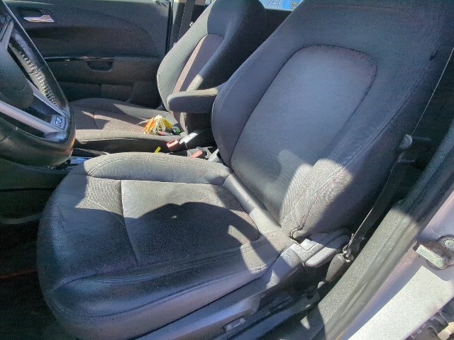 Used 2019 Chevrolet Sonic LT w/ Convenience Package FWD image 11