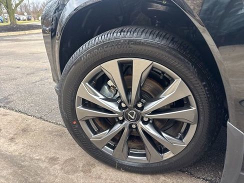 Used 2025 Lexus UX 300h AWD image 11