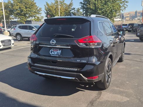 Used 2018 Nissan Rogue SL w/ Premium Package AWD/4WD image 3