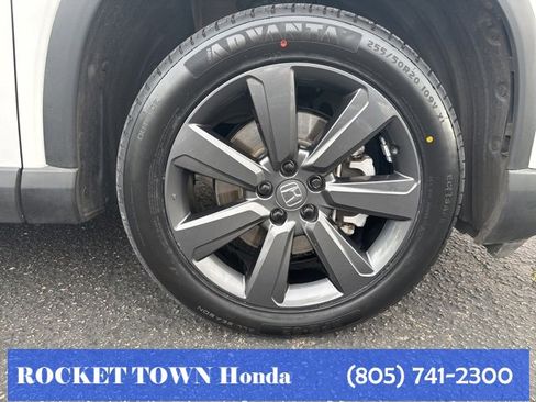 Used 2024 Honda Pilot Sport image 21