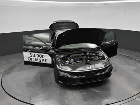 New 2026 Hyundai Elantra Sport FWD image 41