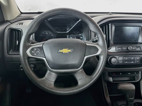 Used 2020 Chevrolet Colorado W/T w/ WT Convenience Package AWD/4WD image 17