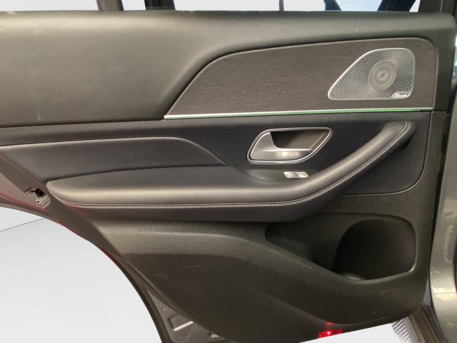 Used 2020 Mercedes-Benz GLE 350 4MATIC w/ Premium Package image 19