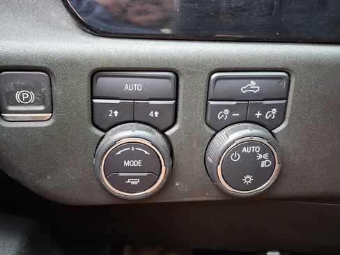 Certified 2023 Chevrolet Silverado 1500 LT image 26