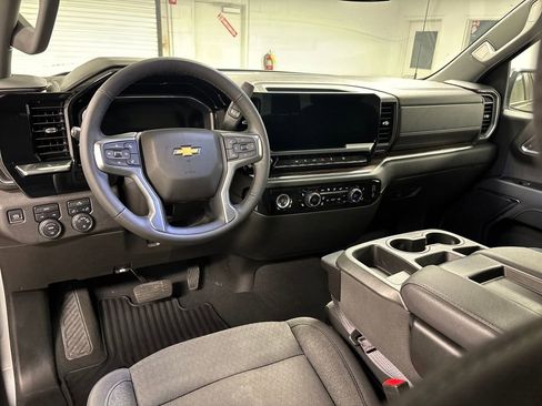 Used 2023 Chevrolet Silverado 1500 LT image 21
