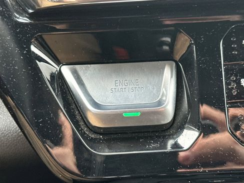 Used 2024 GMC Sierra 1500 Denali w/ Technology Package image 34