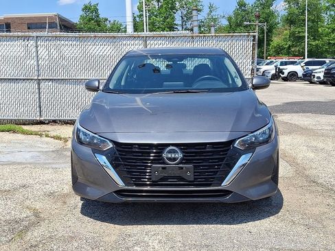 Used 2024 Nissan Sentra SV FWD image 4