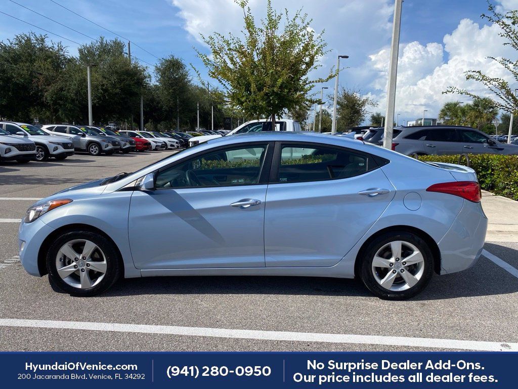 Used 2013 Hyundai Elantra GLS w/ Preferred Pkg FWD image 26