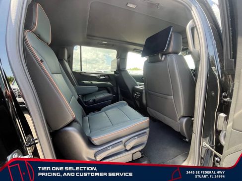 New 2026 GMC Yukon XL AT4 w/ AT4 Premium Plus Package AWD/4WD image 19