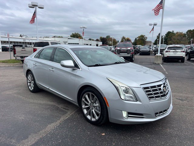 Used 2013 Cadillac XTS Luxury w/ Driver Awareness Package FWD image 3