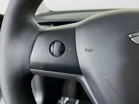 Used 2023 Tesla Model 3 Standard Range RWD image 14