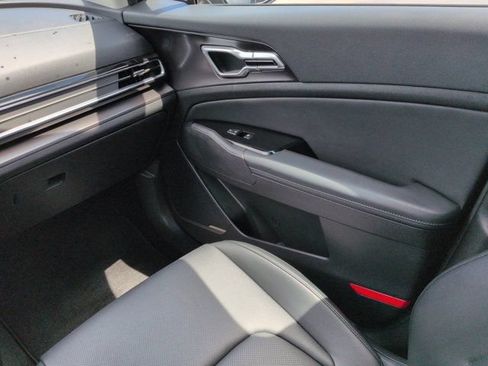 Used 2023 Kia Sportage EX FWD image 17