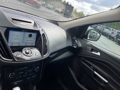 Used 2017 Ford Escape Titanium image 32