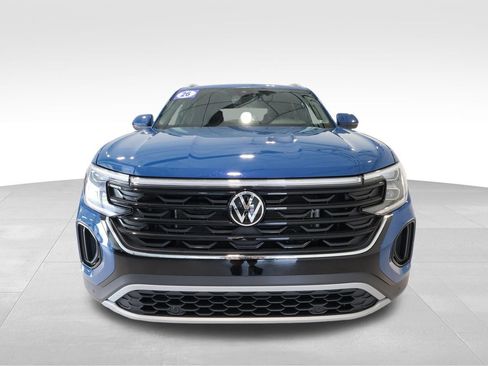 Used 2026 Volkswagen Atlas Cross Sport SE FWD image 7