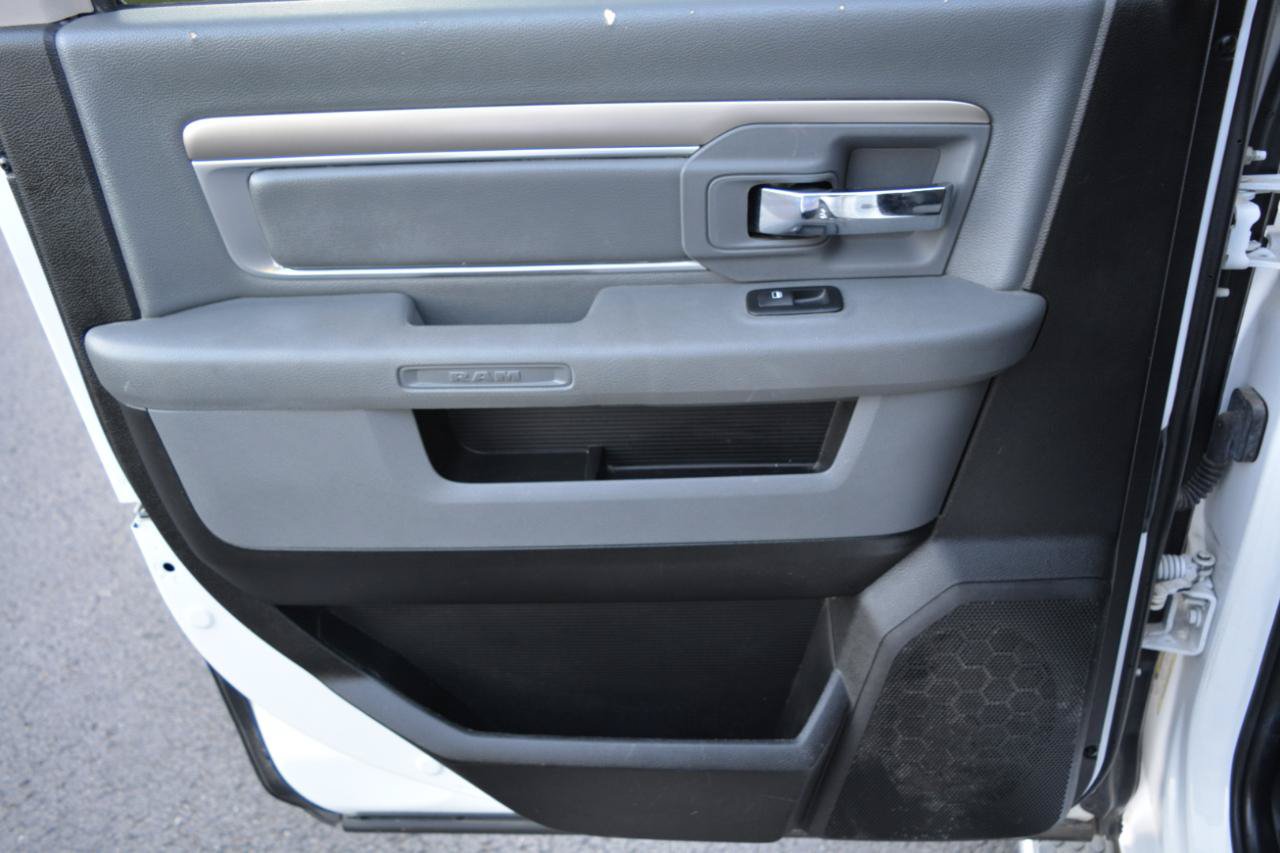 Used 2019 RAM 1500 Big Horn RWD image 13