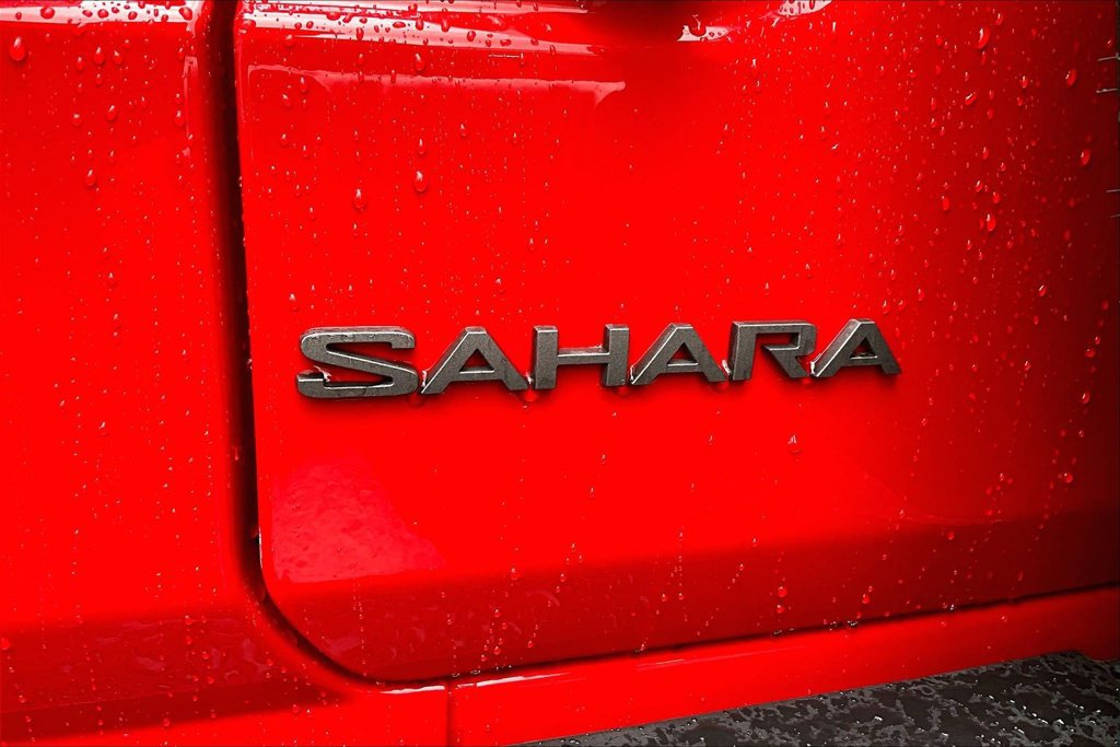 Used 2026 Jeep Wrangler Unlimited Sahara AWD/4WD image 23