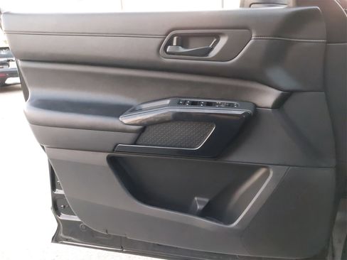 Used 2024 Nissan Pathfinder S w/ Cargo Package image 27