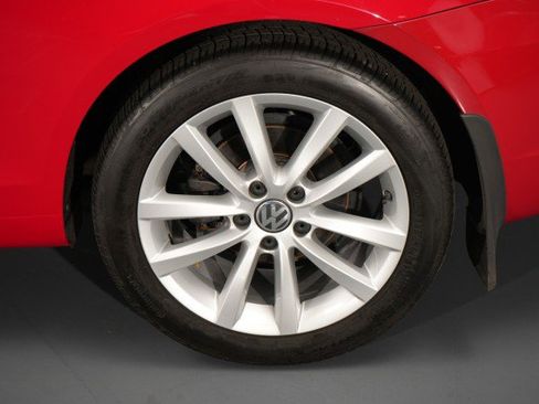 Used 2013 Volkswagen Eos Komfort FWD image 28