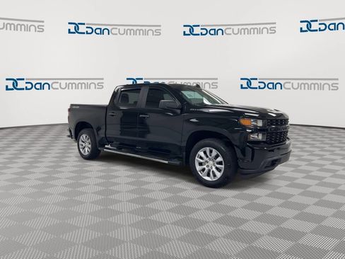 Used 2022 Chevrolet Silverado 1500 Custom AWD/4WD image 2