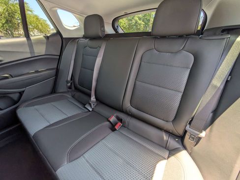 New 2026 Chevrolet Trax LT FWD image 8