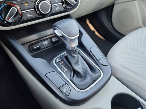 New 2025 Kia Soul LX w/ LX Technology Package image 22