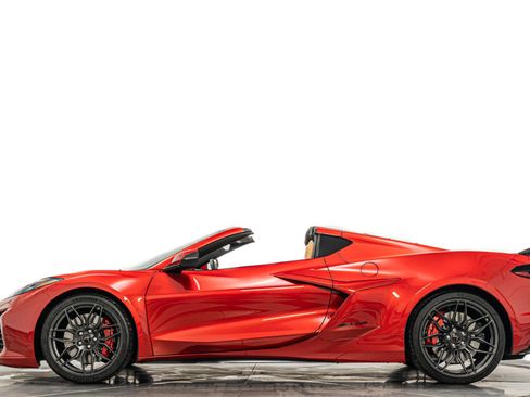Used 2024 Chevrolet Corvette Z06 image 6