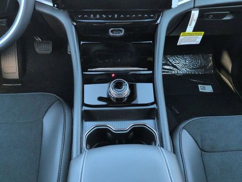 New 2026 Jeep Grand Cherokee Altitude image 17