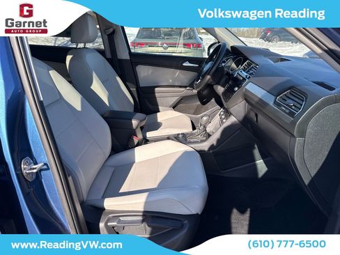 Used 2019 Volkswagen Tiguan SE image 38