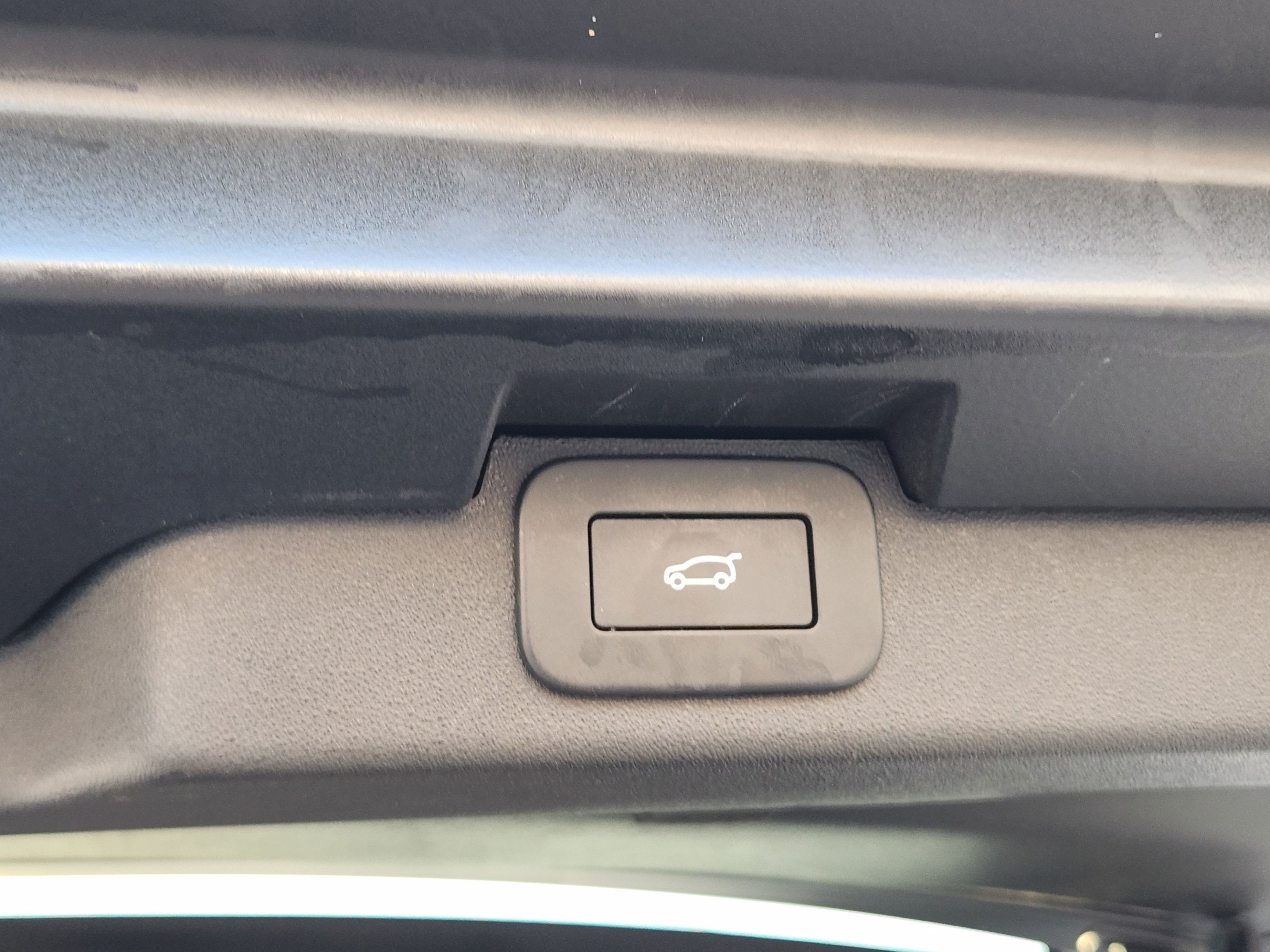 Certified 2026 Land Rover Discovery S AWD/4WD image 32
