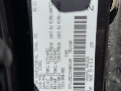 Used 2022 Toyota Tundra SR5 AWD/4WD image 8