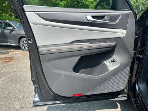 New 2026 Volkswagen Atlas Peak Edition AWD/4WD image 10