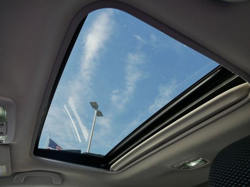 Used 2019 Subaru Outback 2.5i Premium image 33