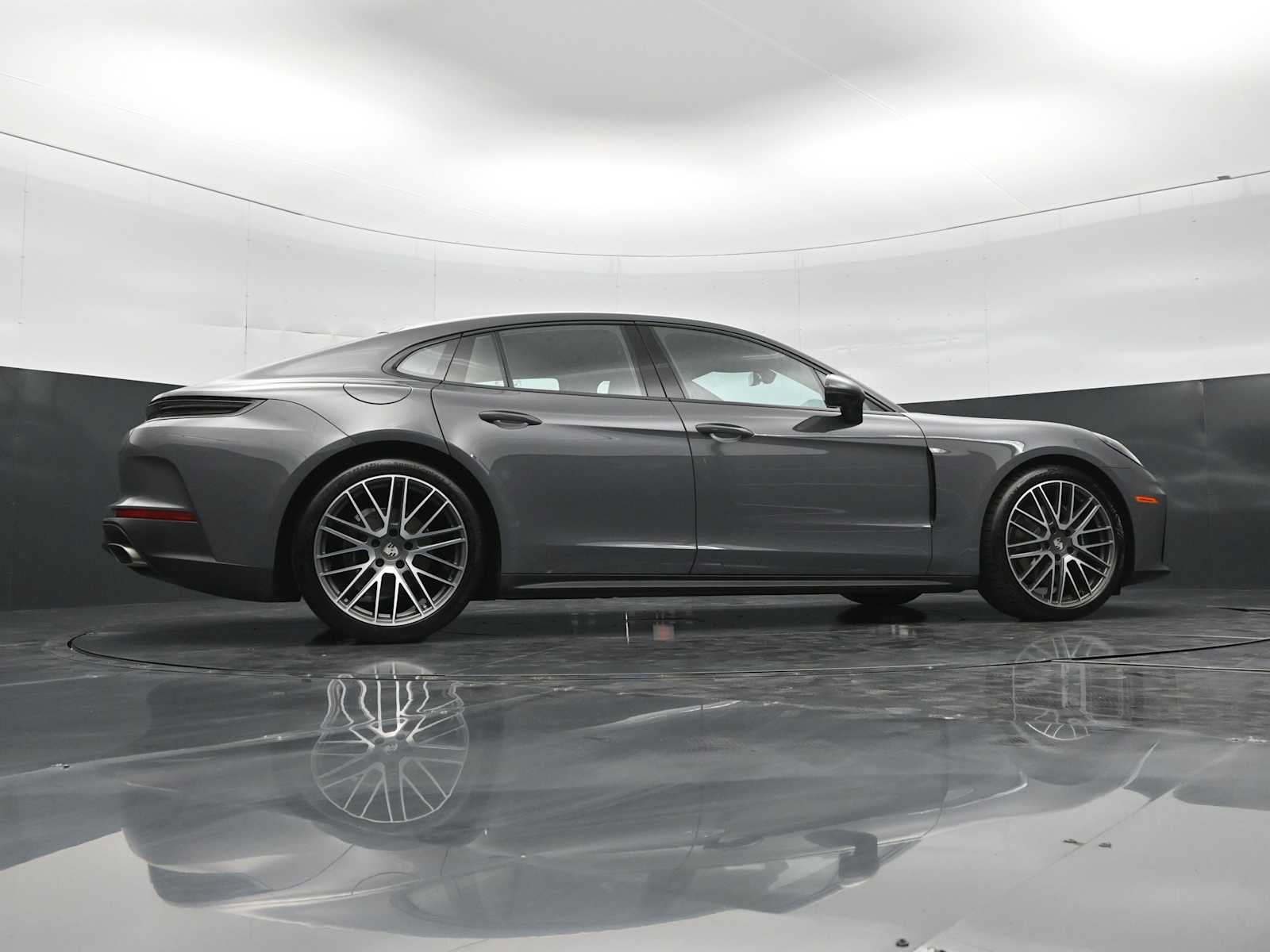 New 2026 Porsche Panamera RWD image 44